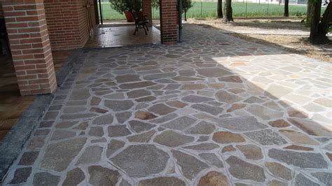 pietra di bergamo|Pavimenti in pietra e naturale rivestimenti a Bergamo